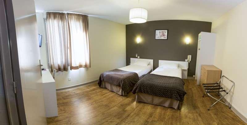 Brit Hotel Du Parc Niort Centre-Parking Gratuit חדר תמונה