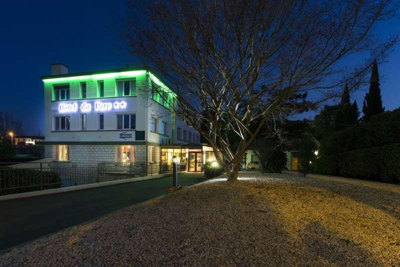 Brit Hotel Du Parc Niort Centre-Parking Gratuit מראה חיצוני תמונה