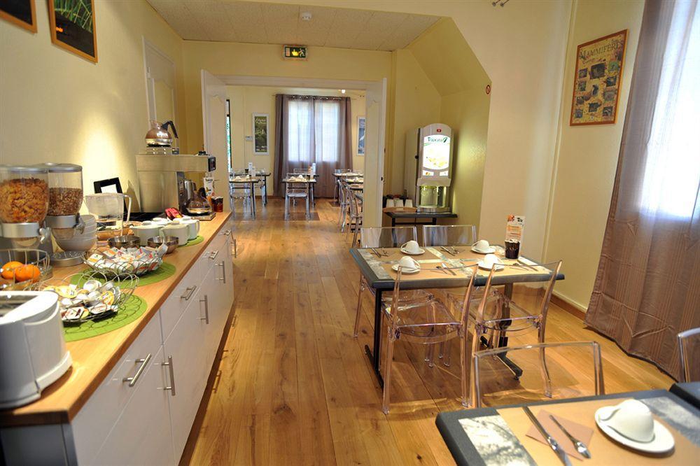 Brit Hotel Du Parc Niort Centre-Parking Gratuit מראה חיצוני תמונה