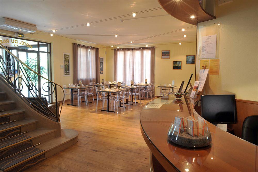 Brit Hotel Du Parc Niort Centre-Parking Gratuit מראה חיצוני תמונה