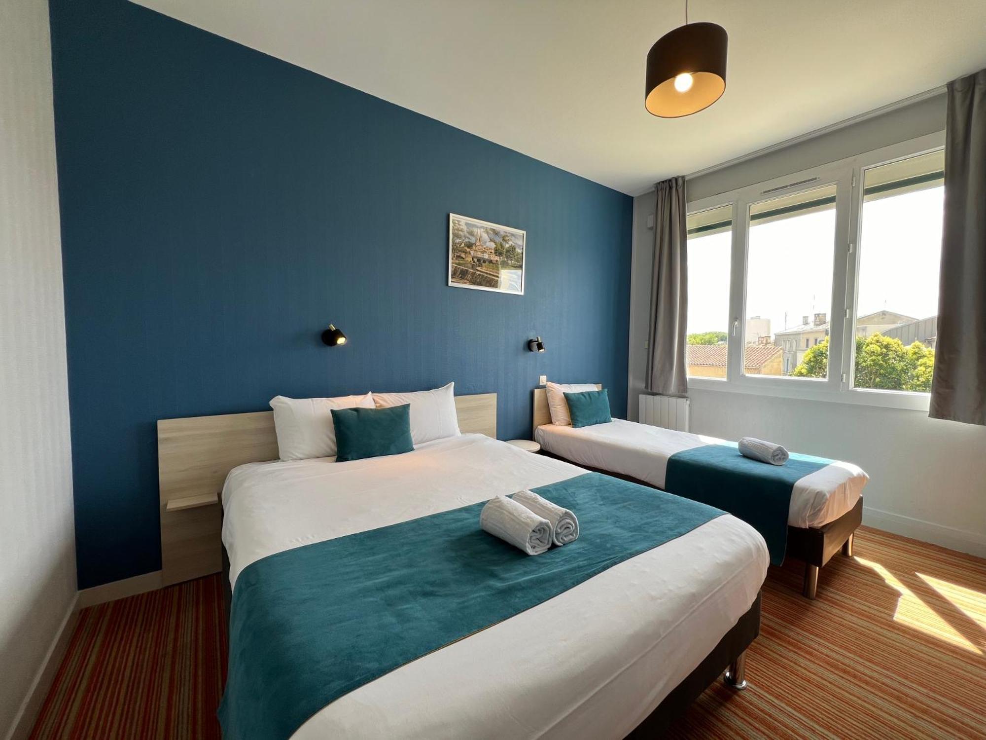 Brit Hotel Du Parc Niort Centre-Parking Gratuit מראה חיצוני תמונה