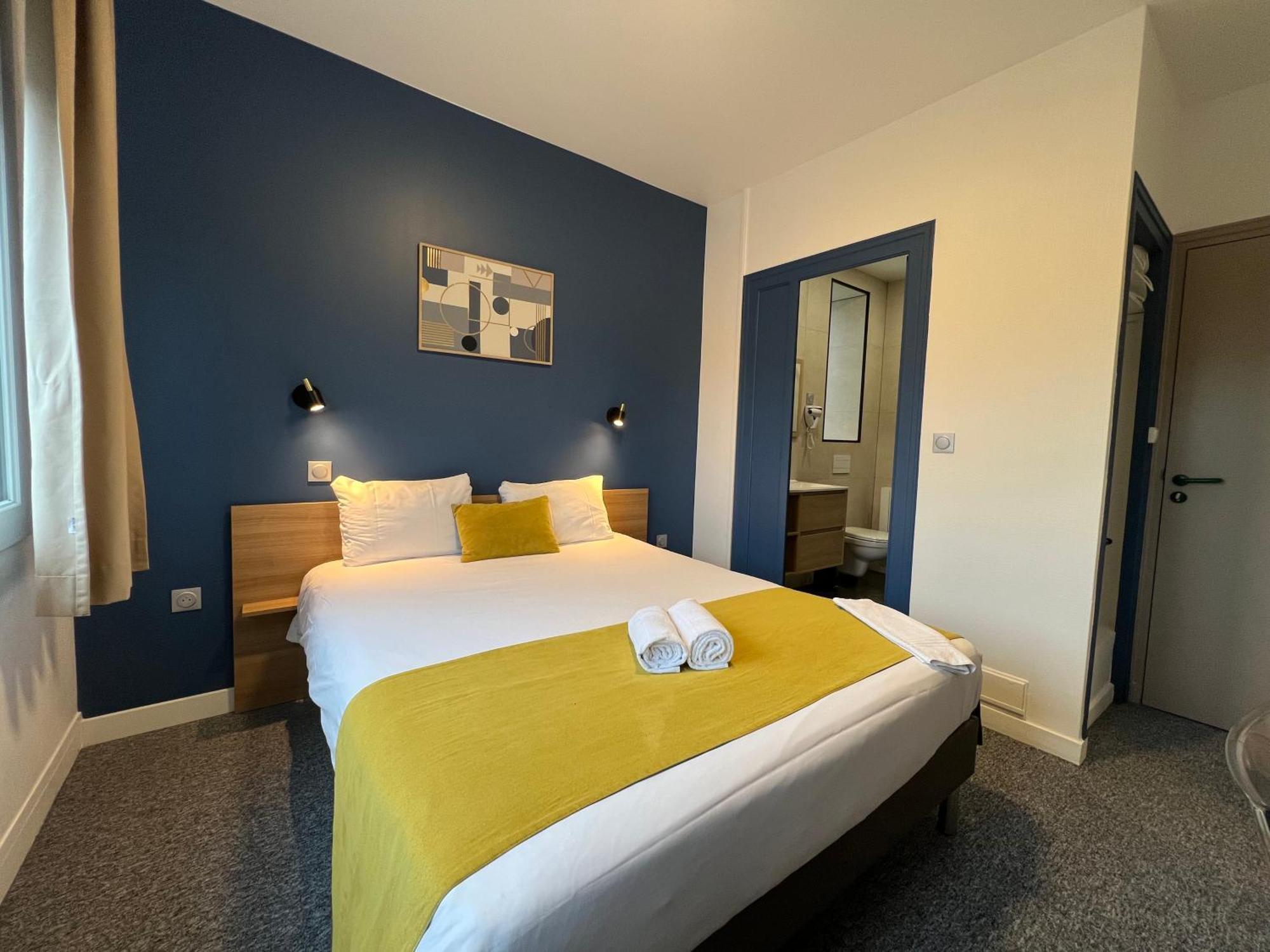 Brit Hotel Du Parc Niort Centre-Parking Gratuit מראה חיצוני תמונה