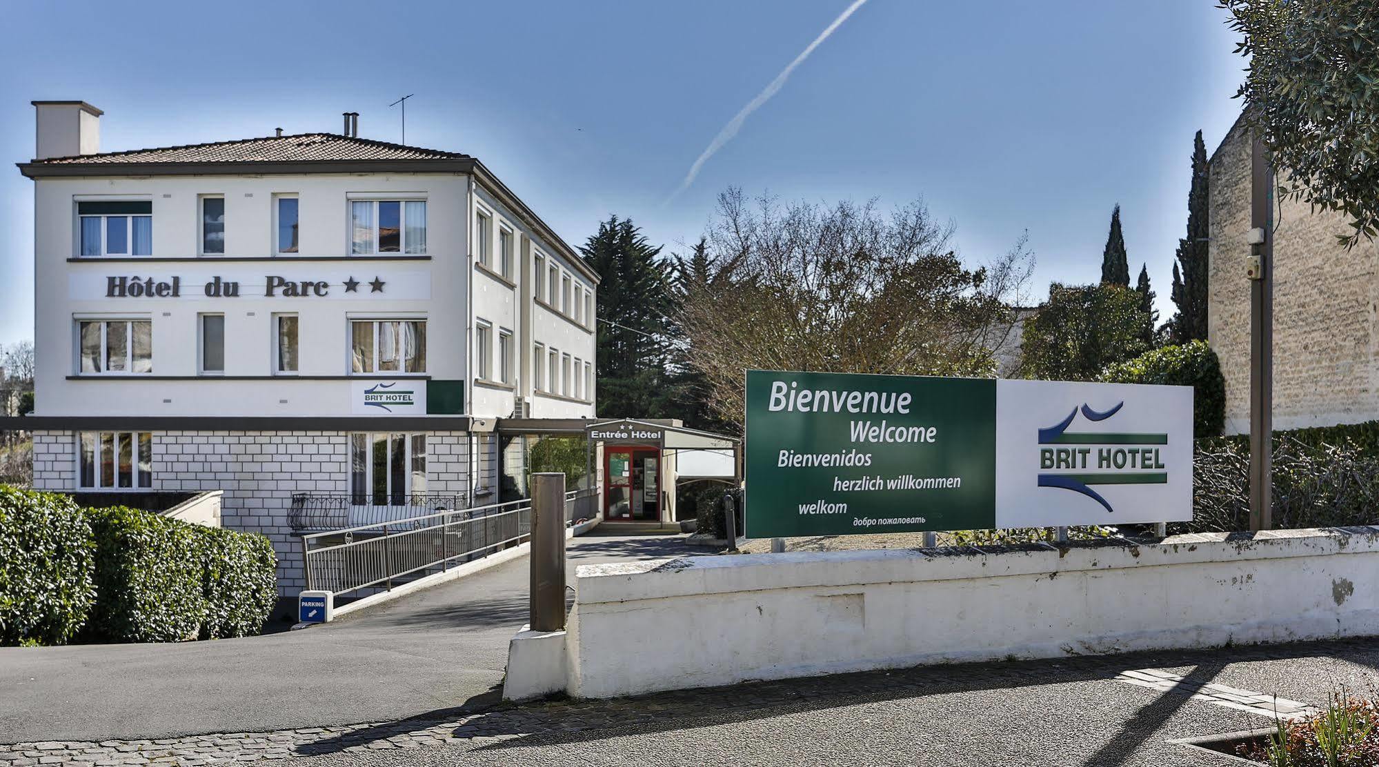 Brit Hotel Du Parc Niort Centre-Parking Gratuit מראה חיצוני תמונה